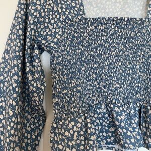 SHEIN Blue & White Floral Top Large